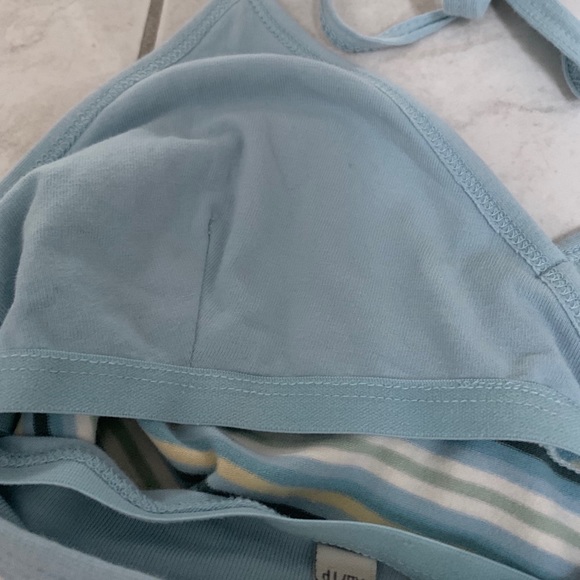 Striped Cropped Tank Top - Picture 3 of 3